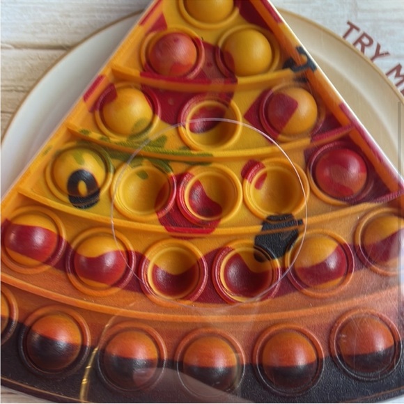 NEW Pizza Push Pop Bubble Toy Pop It - Picture 2 of 3